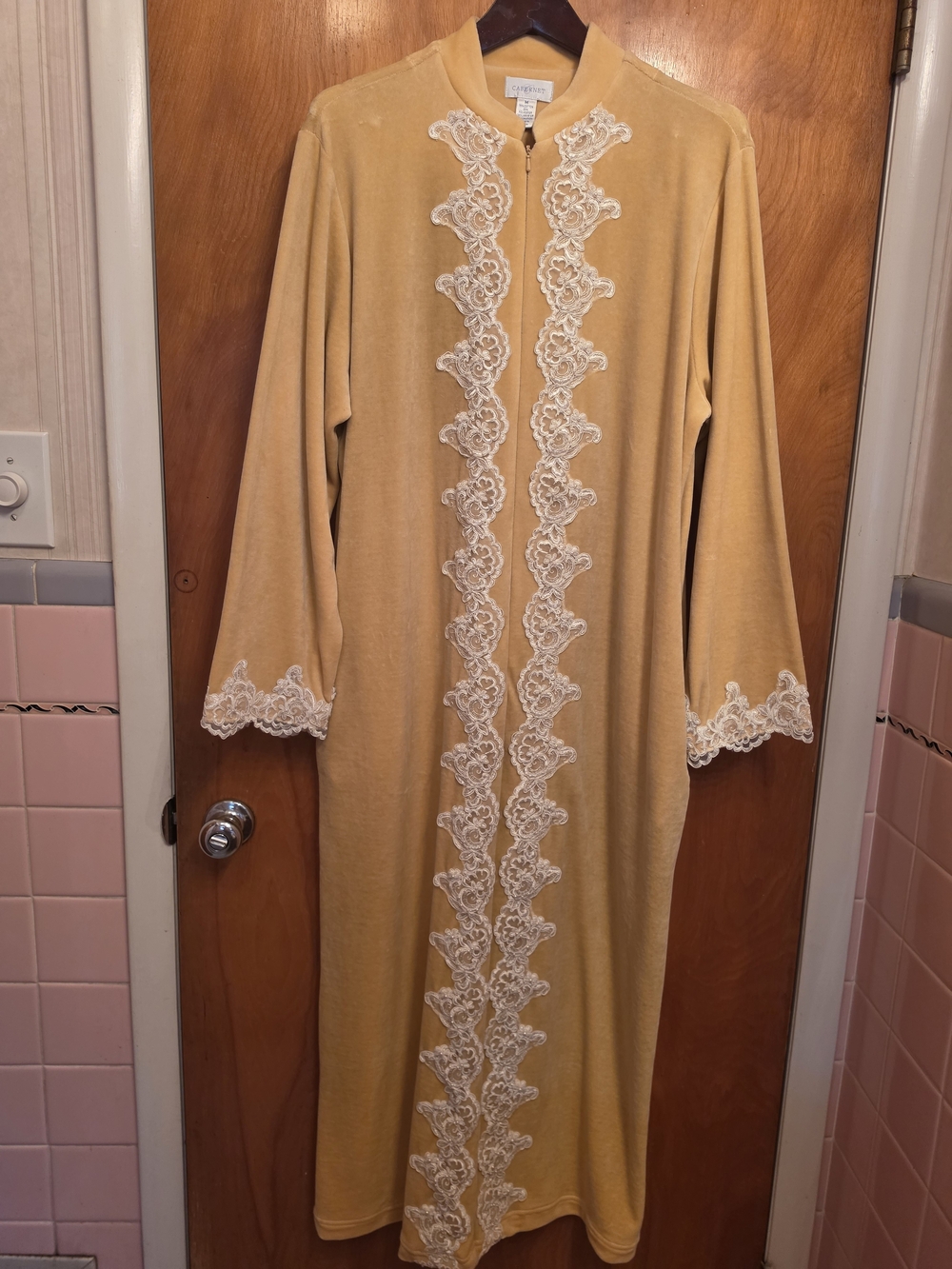 Vintage Cabernet Mustard Velvet Duster with Cream Lace Embroidery